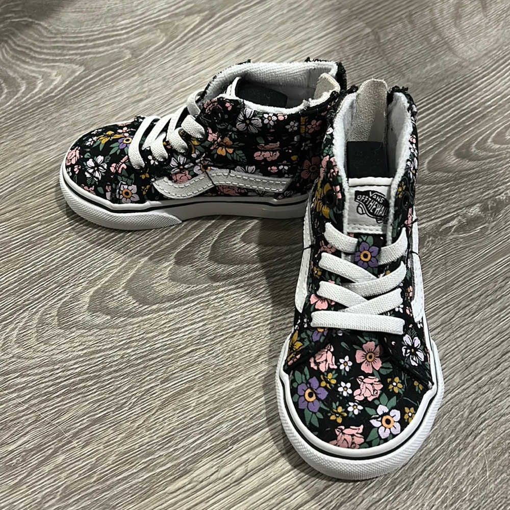 Toddler girl floral vans